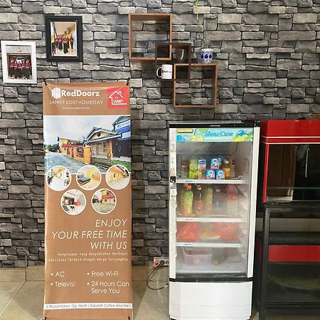 Reddoorz @ Jalan Padat Karya Prabumulih Perabumulih Экстерьер фото
